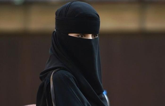 حسناء سعودية تصدم الجميع بجرأتها وقلة خجلها : لهذا السبب انا لا انام مع زوجي !!
