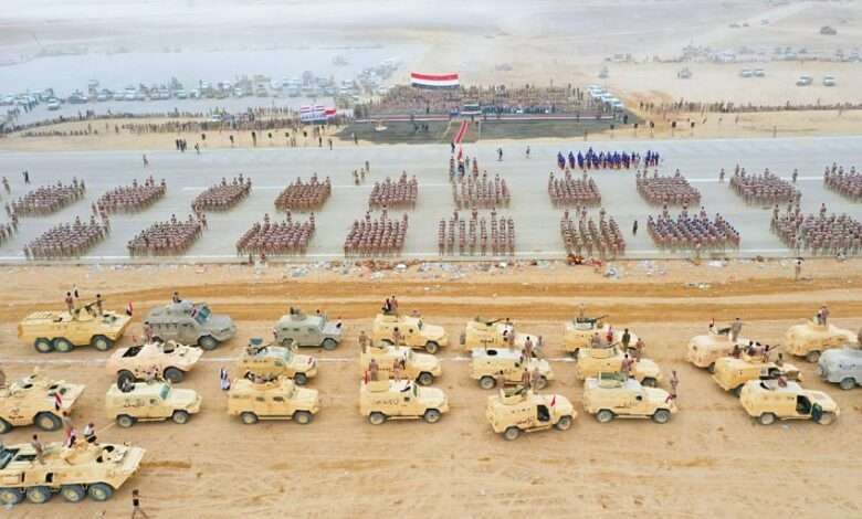 تفاصيل صادمة بشأن العرض العسكري الذي أقيم في محاقظة  مأرب اليمنية يكشف عنها صحفي سعودي 