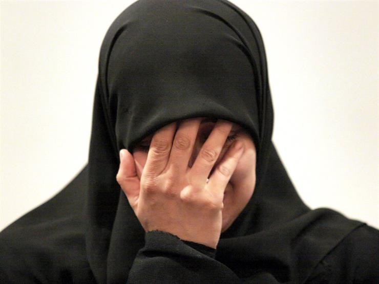 بعد وفاة زوجها.. اكتشفت أن ابنها أعتاد يضع لها المخدر كل ليلة في الطعام وعندما بحثت عن السبب .. كانت الصدمة القاتلة ؟