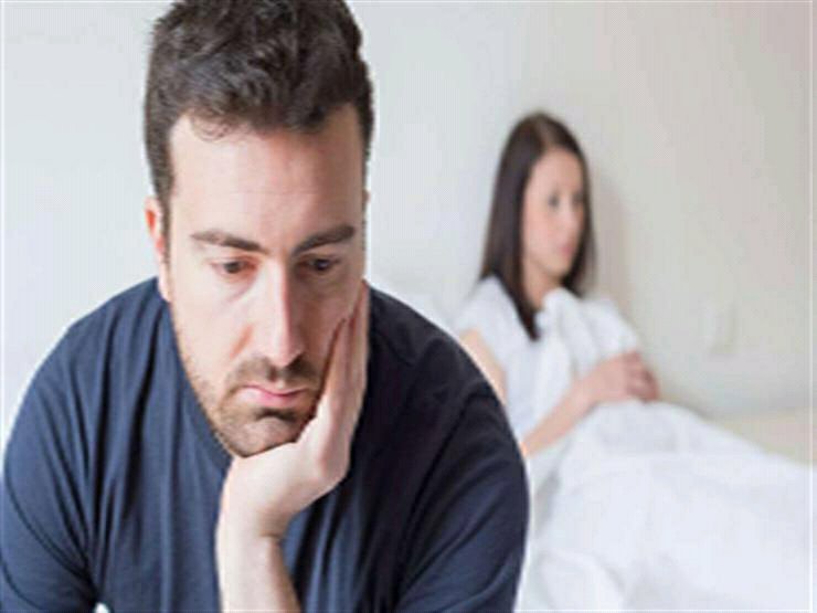 بدون خجل  زوج يكشف المستور .. زوجتي لا تسمح لي بمعاشرتها دائماً إلا بعد ان اقوم بهذا الأمر !
