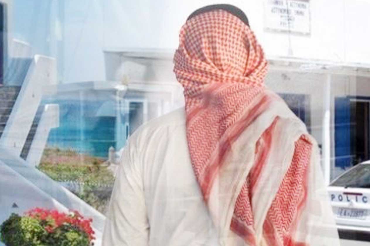 سعودي وضع كاميرا مراقبة في منزله فاكتشف مفاجئة جعلته ينهار على الفور!!  