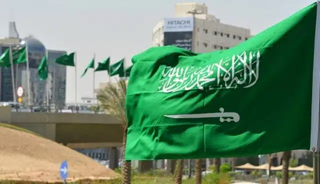 15 ذو القعدة كابوس للمغتربين في السعودية العاملين في هذه المهن.. مصيرهم الرحيل هل انت منهم 