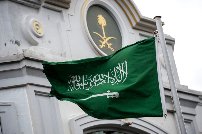 السعودية تعلن إقامة دائمة مجاناً لهذه الفئات من المغتربين والعمالة الوافدة في 2023 .. التفاصيل..!