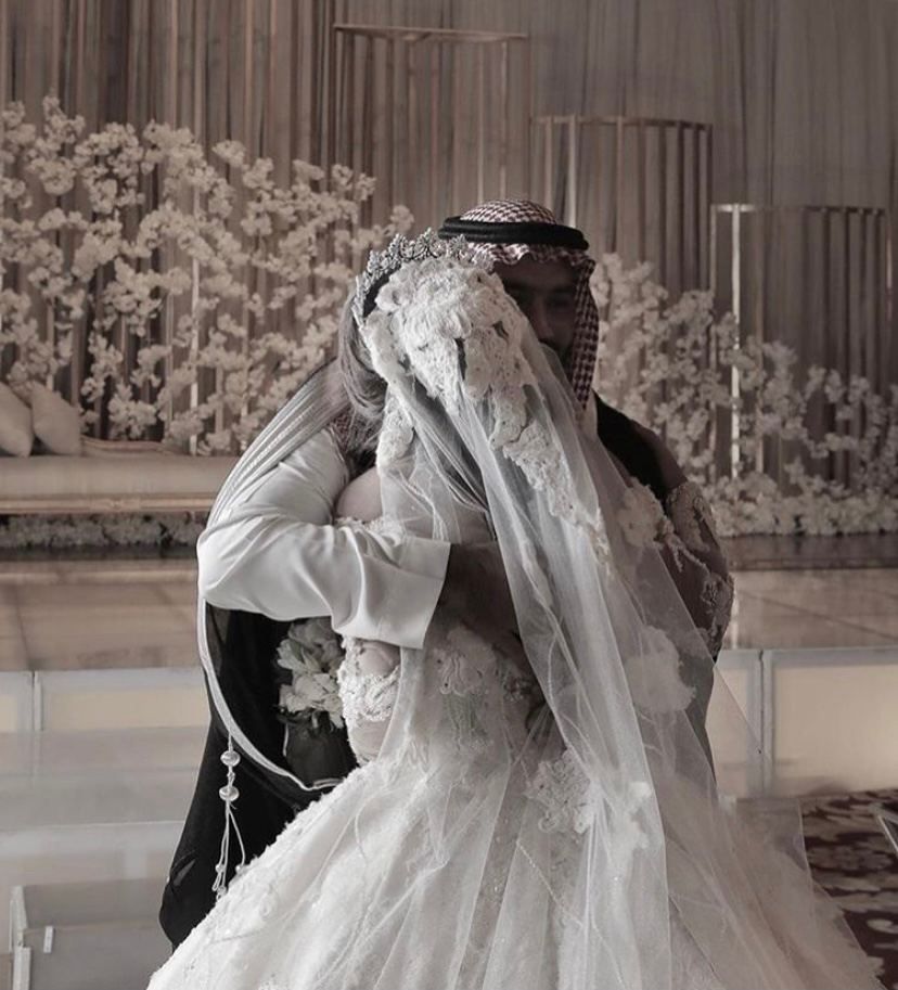 صدمة العمر.. عروس سعودية تطلب الطلاق ليلة الدخلة بسبب ما فعله العريس في أول ساعة جن جنونها !