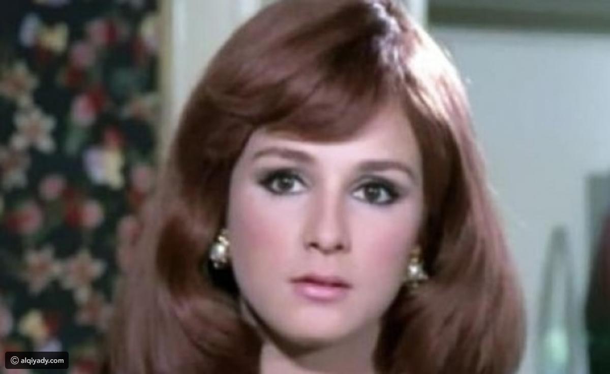  الفنانة المصرية نجلاء فتحي