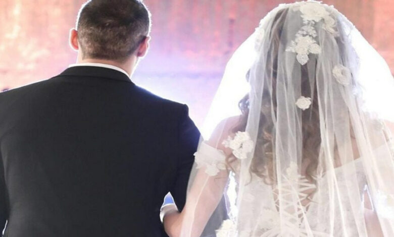 شاهد رجل أعمال تزوج بسيدة مطلقة وما حدث بعد أول اسبوع صدم الجميع !