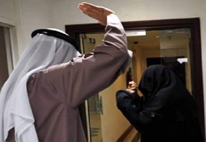 حفل زفاف سعودي يتحول لفيلم رعب .. سعودي يهشم رأس عروسته بقطعة حديدية لسبب صادم لايصدق!!
