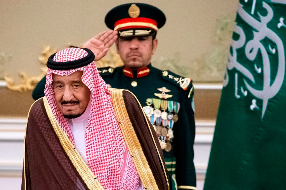 الإعلان عن قائمة جديدة من المهن للعمل بها بدون كفيل!!  قرار تاريخي للعاملين بالسعودية