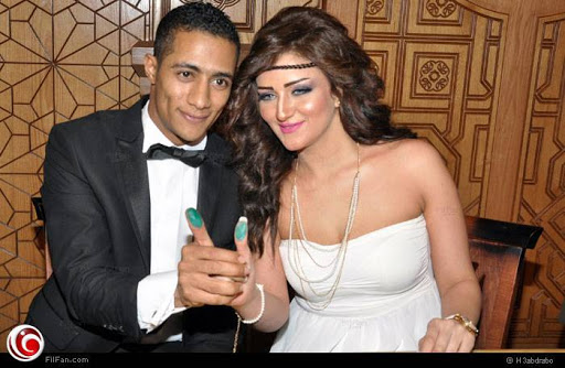 محمد رمضان وزوجته