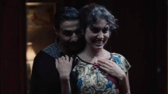 فنانة مصرية شهيرة تحذر الفتيات من مسلسل سفاح الجيزة !