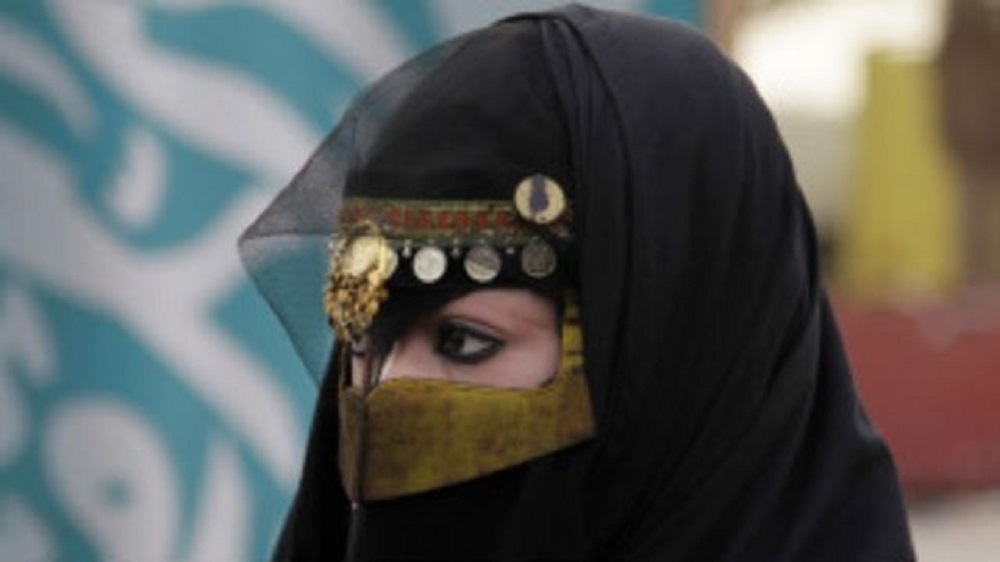 بجرأة غير مسبوقة..سعودية فائقة الجمال تكشف بكل جرأة لماذا ترفض النوم مع زوجها..! لن تصدق ما هو السبب ؟