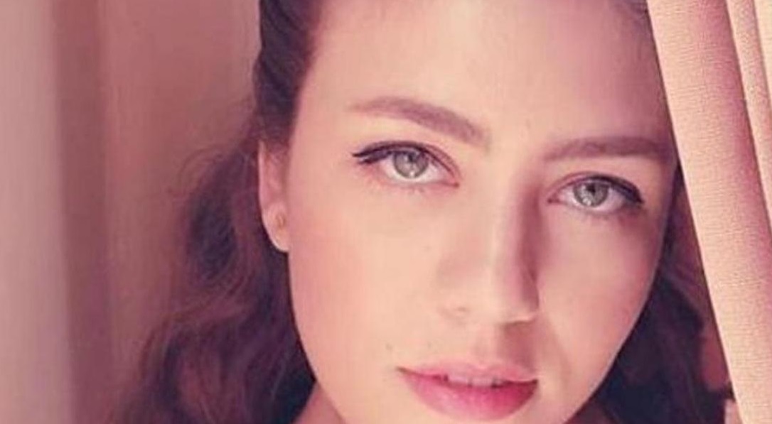 الفنانة  رحمة حسن