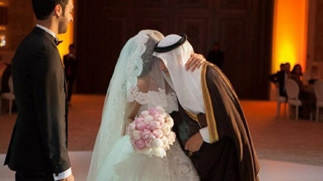 عروسان من الارشيف