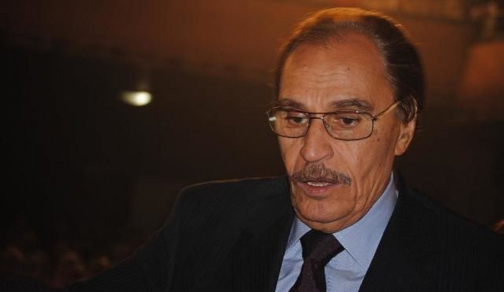 عزت العلايلي