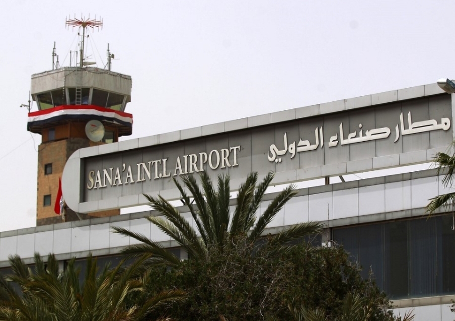 اليمن : الحوثي يفاجئ الجميع ويشرع هذا الأمر بشأن مطار صنعاء الدولي 