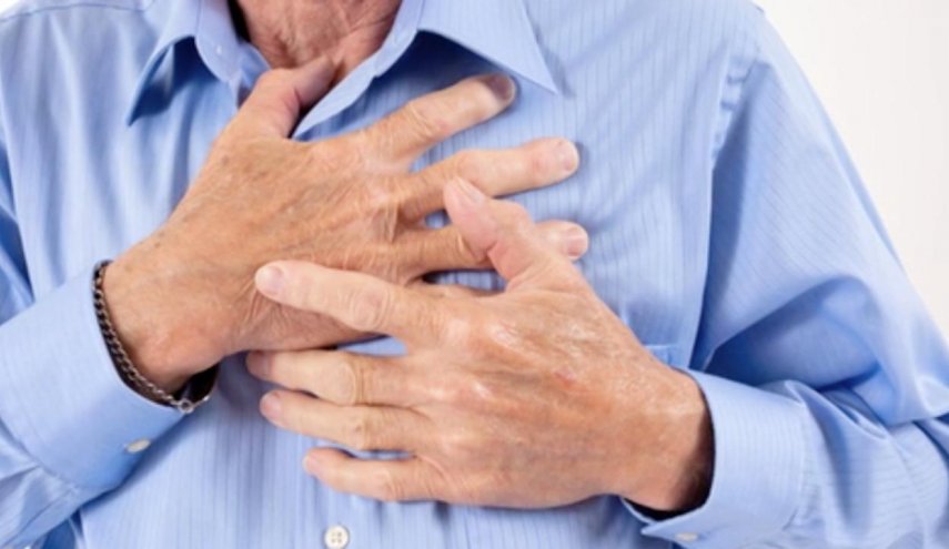 استشاري سعودي يكشف عن 4 أطعمة تؤذي القلب..احذرها قبل فوات الآوان