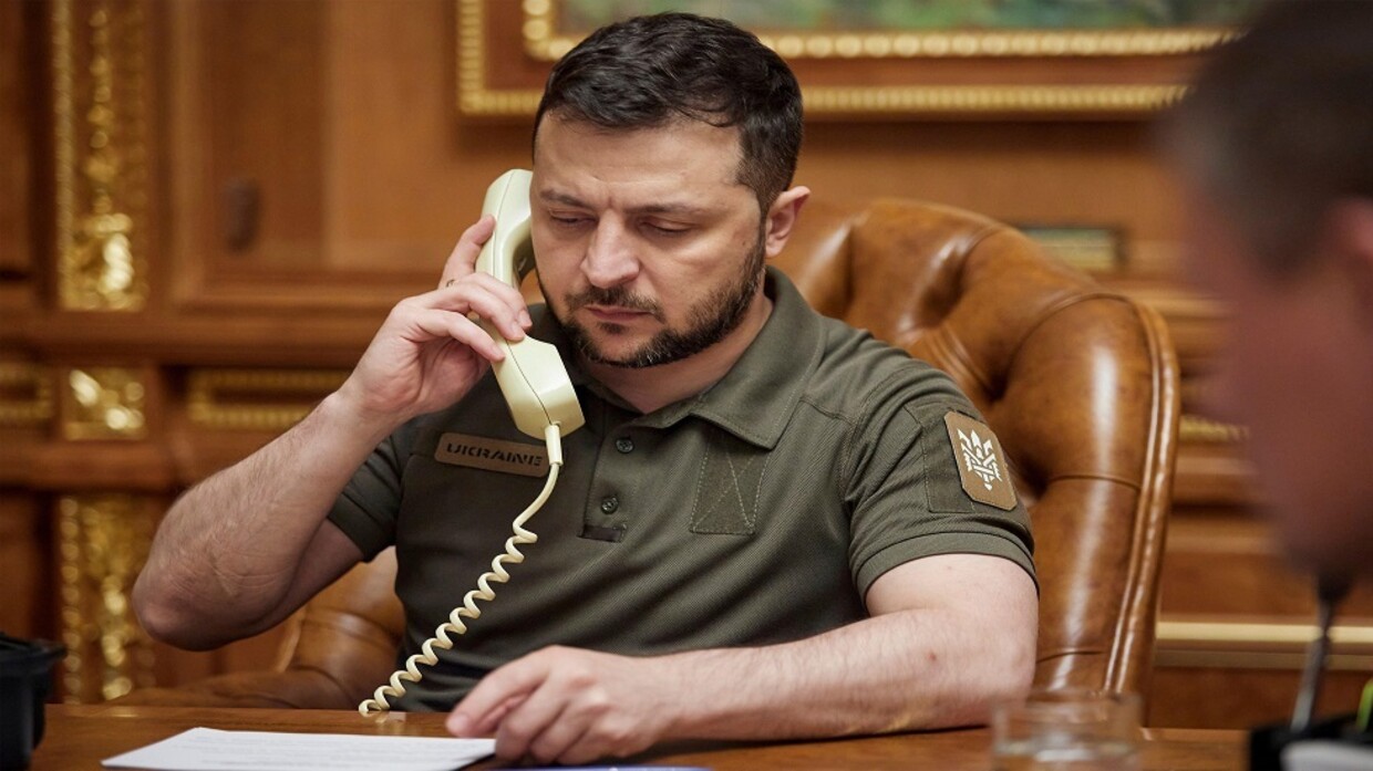 خبر كارثي تزفة أمريكا للرئيس الأوكراني زيلينسكي سيجعله يعلن الاستسلام لروسيا