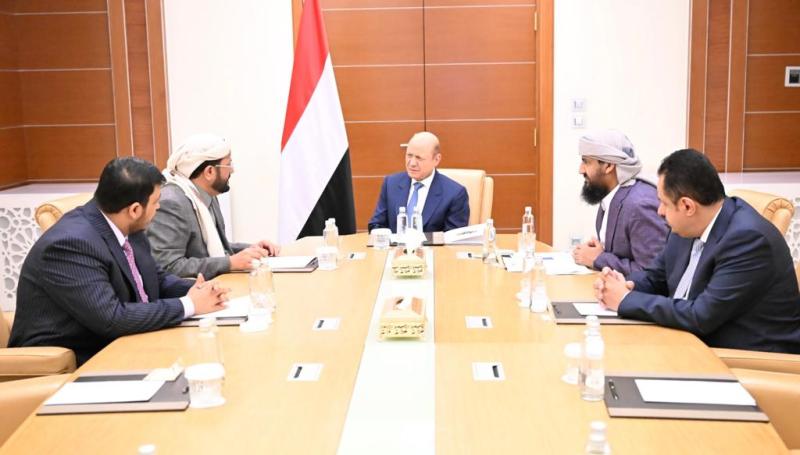 اليمن : 4 شخصيات مقترحة بدلاًعن معين عبدالملك و تعديل حكومي مرتقب يشمل عدد من الوزراء .. الأسماء
