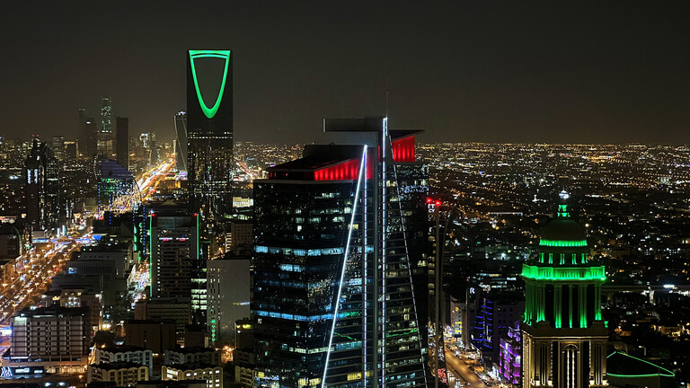 هآم لا يفوتك : الحكومة السعودية تضع شروط جديد للانتقال من عمل إلى آخر ..شروط صدمت جميع المغتربين!