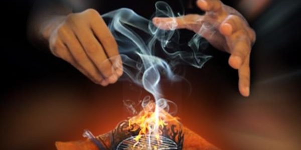 راقي سعودي يكشف مفاجأة .. ظهور هذه العلامة تعني انك مصاب بالعين والحسد ..احذر ولا تتجاهلها 