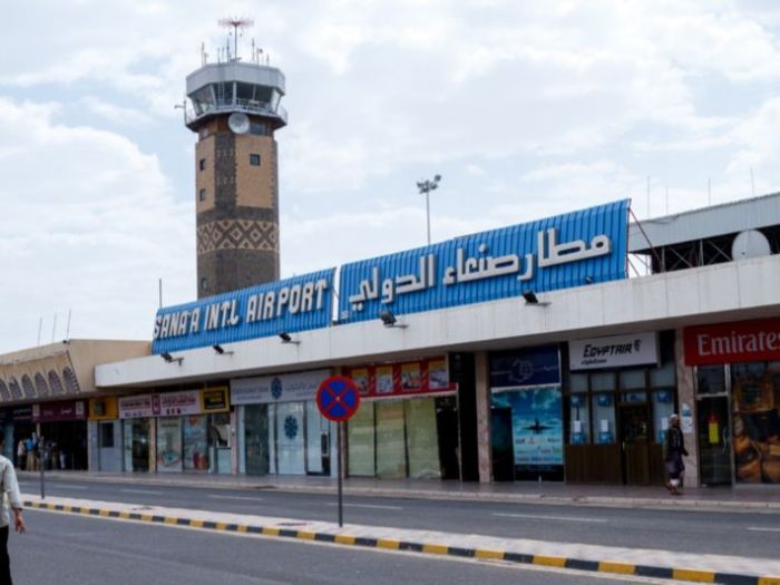 اليمنية تخفض رحلاتها بين صنعاء وهذه الدولة إلى النصف
