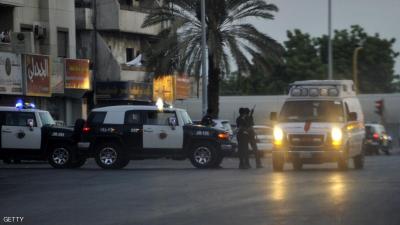نهاية كارثية لمقيم عربي في السعودية قام بفعل صادم مع فتاة وبدون ذرة خجل ..شاهد 
