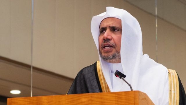 اكل لحم الخنزير حلال وهذا الدليل...شاهد شيخ سعودي يثير غضب الجميع ومفاجأة كيف تم الرد عليه