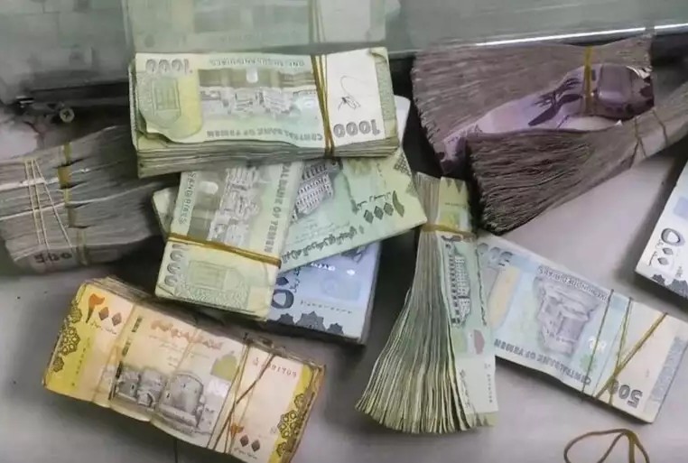 اليمن : اسعار الصرف تسجل ارتفاع جنوني بتعاملات المسائية فاجأة الجميع في هذه اللحظات ! 