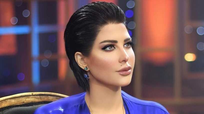 الفنانة شمس