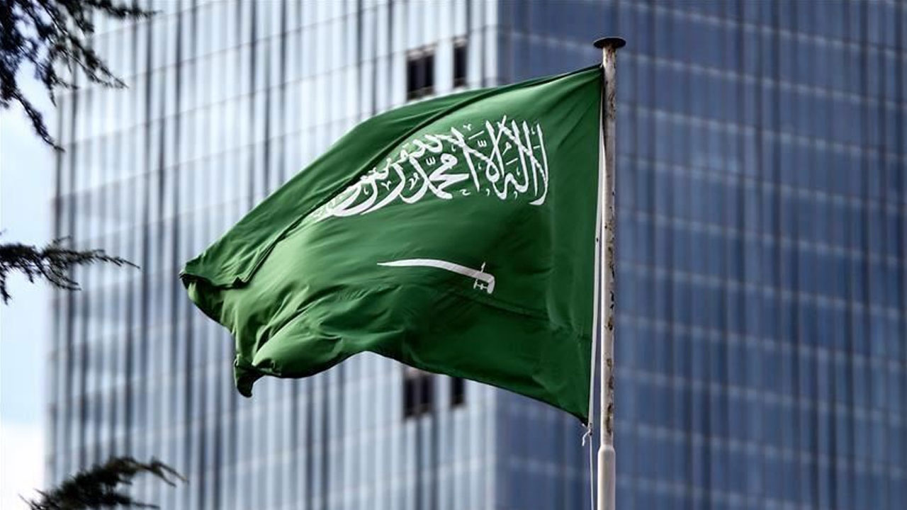 السعودية :قرار نهائي بتحديد الفئات التي ستقيم مجاناً بدون رسوم في عام 2023