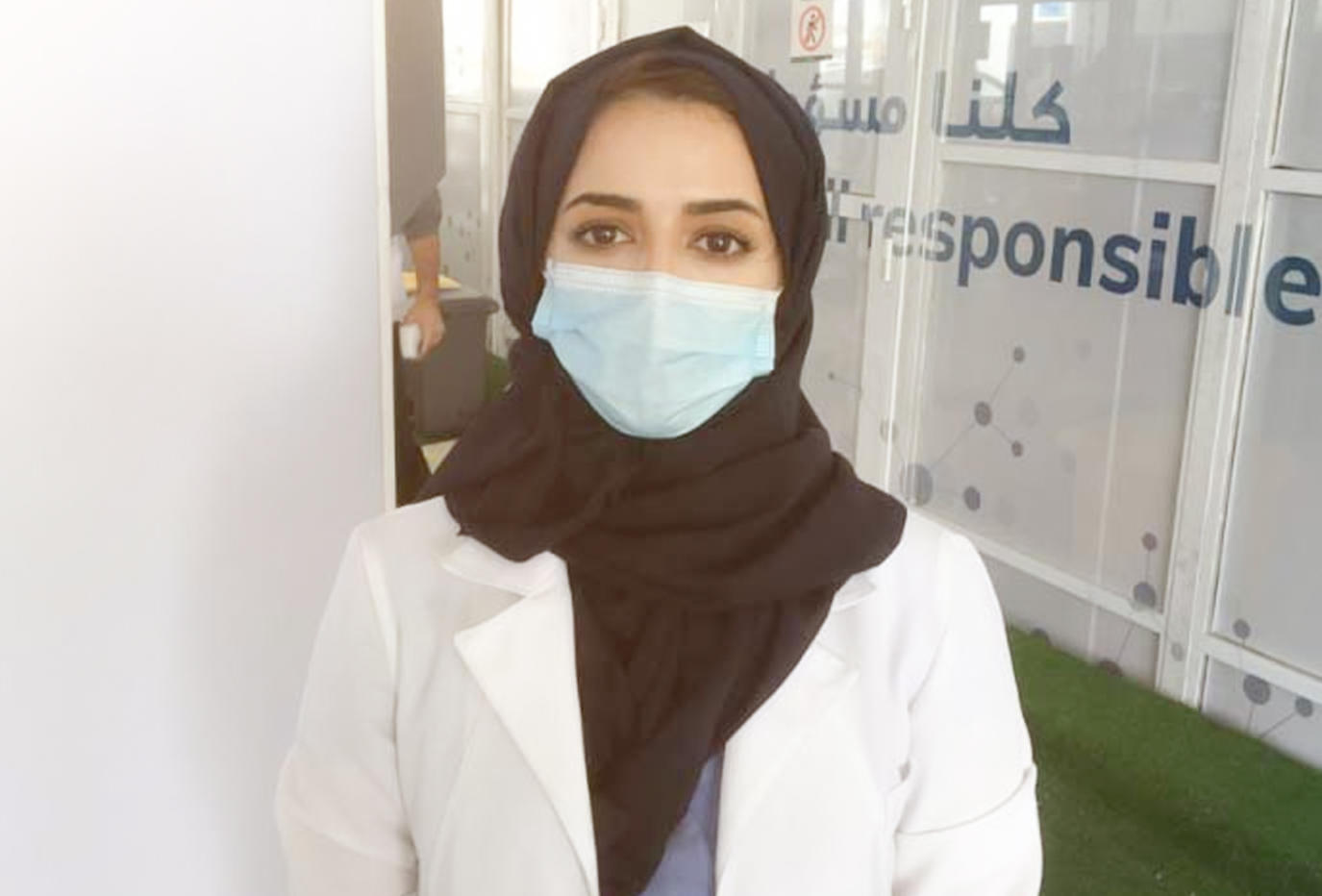 شاهد.. طبيبه سعودية تخطف قلب امير اردني وعرض عليها الزواج بمهر 8 مليون دولار!!