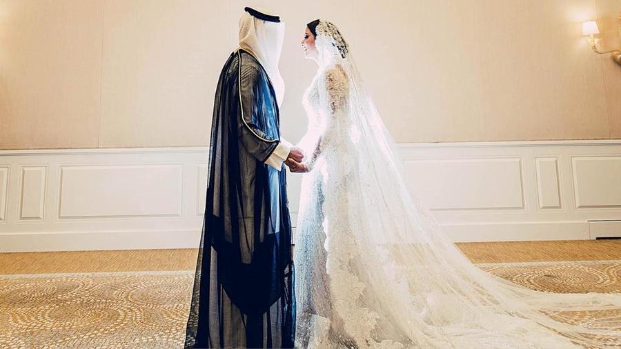 ما فلعته سيدة سعودية في حفل زفاف زوجها على امرأة ثانية شيء لا يصدقه العقل؟..شاهد