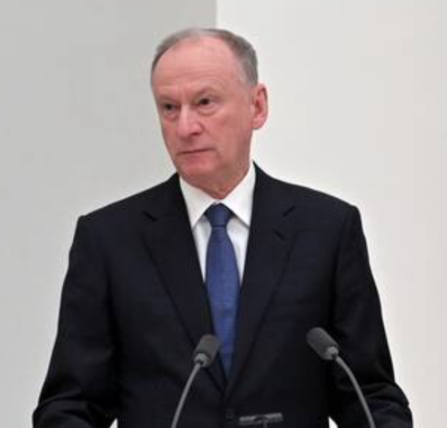 أمين مجلس الأمن الروسي نعارض قيام واشنطن بتحميل دول أخرى اللوم على إنشاء فيروس كورونا.
