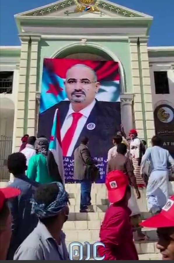 اليمن : تصريحات خليجية صادمة لعيدروس الزبيدي بعد حشد سيئون.. شاهد ماذا قال!
