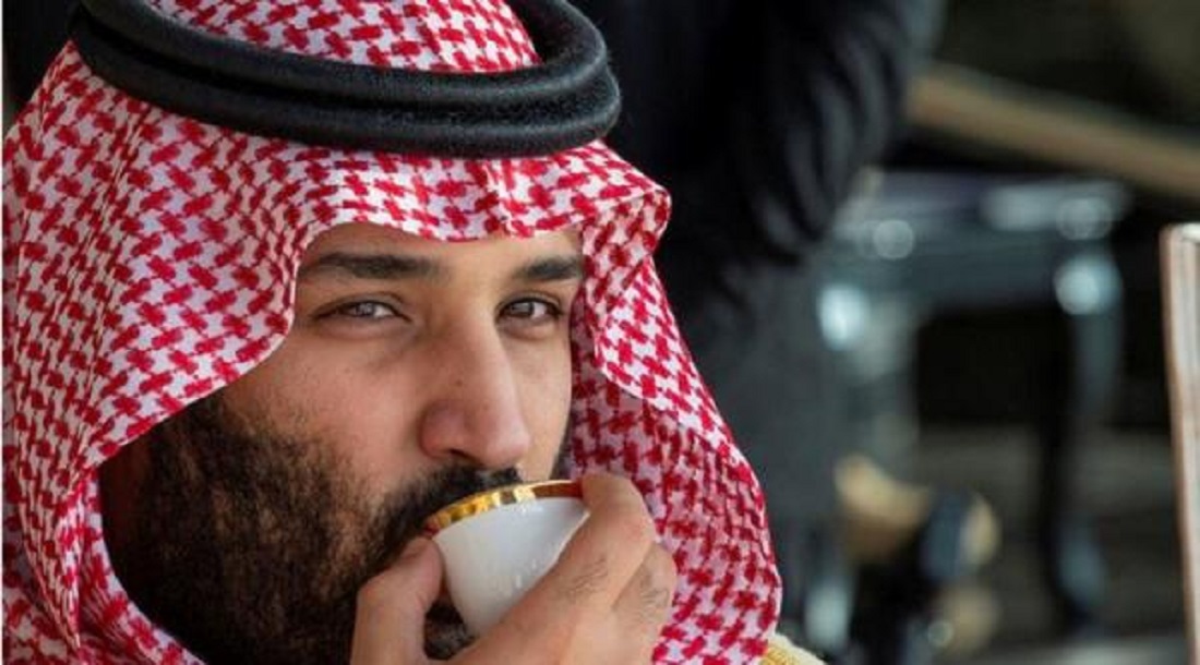 لن تتوقع سعر الكوب الذي يتناول به ولي العهد السعودي الأمير محمد بن سلمان قهوته .. (رقم خيالي)