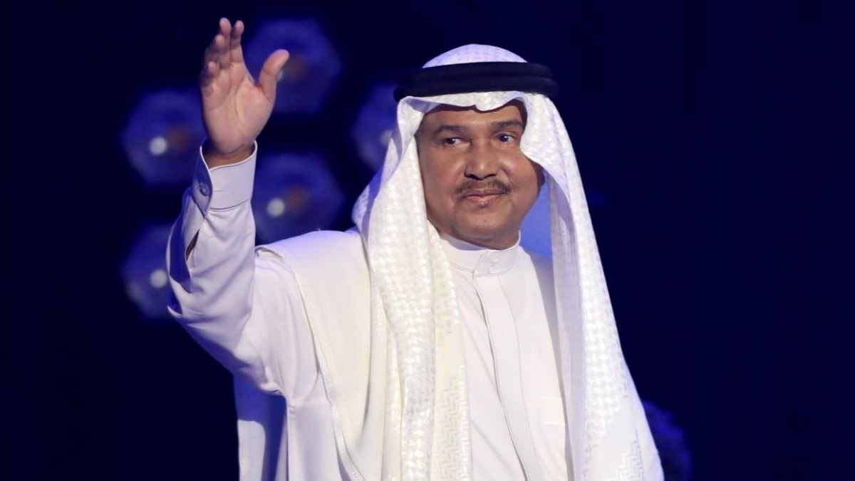 حالة من القلق لدى جمهور الفنان السعودي محمد عبده بعد تعرضه لأزمه صحية و يعلن الاعتذار عن هذا الأمر الهام !