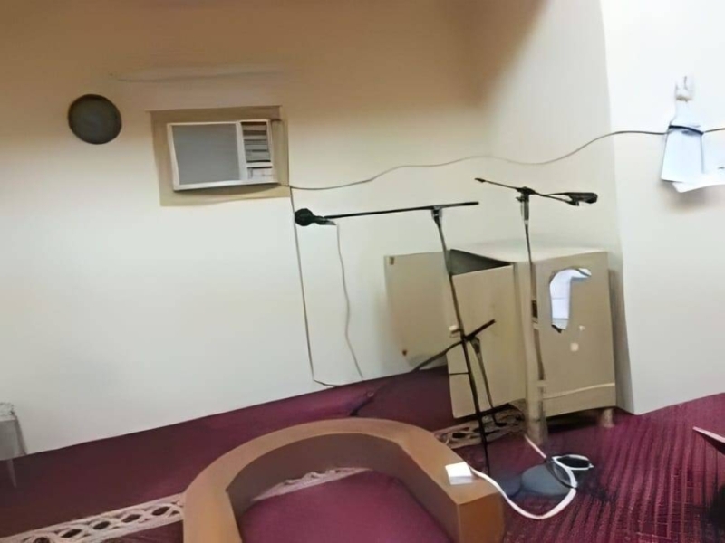 السعودية: القاء القبض على إمام مسجد في العاصمة .. ما فعله لا يُتوقع وصدم الملايين !!(شاهد)