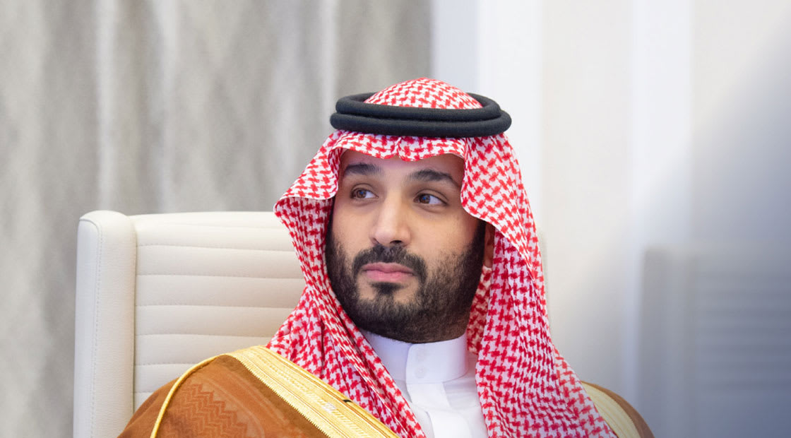 بشارة سارة للوافدين ..3 قرارات رسمية للأمير محمد بن سلمان تتعلق بالعمل في جميع هذه المهن داخل المملكة 