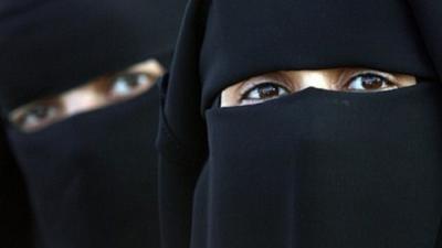 شاهد.. مستشارة سعودية تكشف سبب رغبة السعوديات للزواج من أبناء هذه الدولة العربية الفقيرة؟! 