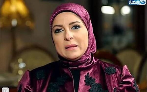 زنا ويقلل من حقوق المرأة إعلامية مصرية شهيرة تعلق على فكرة المساكنة قبل الزواج 