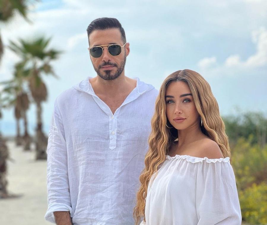 الفنانة المصرية هنا الزاهد تطلب في بيت الطاعة 