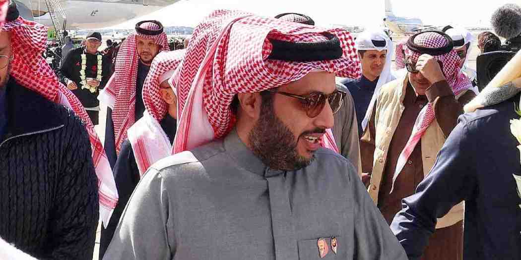 قصيدة تركي آل الشيخ  أثارت جدلاً واسعاً واستنفارا قوي في السعودية .. ماهو محتواها؟!