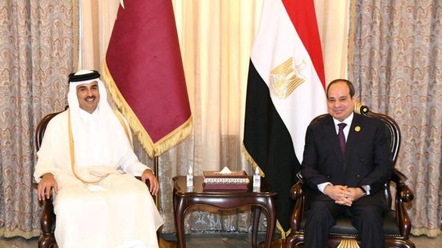 لأول مرة بعد سنوات من القطيعة ..  انباء عن توجه أمير قطر إلى مصر للقاء الرئيس  ‘‘السيسي’’ 
