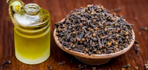 وصفة مذهلة تقضي على الشعر الأبيض بسرعة مذهلة مهما كان عمرك..وطريقة التحضير لن تخطر على بالك؟