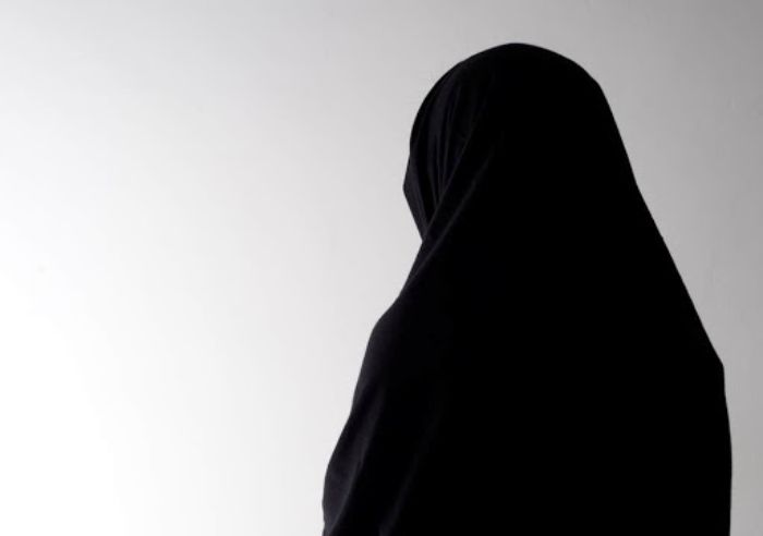 قصة خلع اغرب من الخيال قضية مراهقة سعودية في محكمة جدة ومافعلت بعدها صدم الجميع..شاهد 