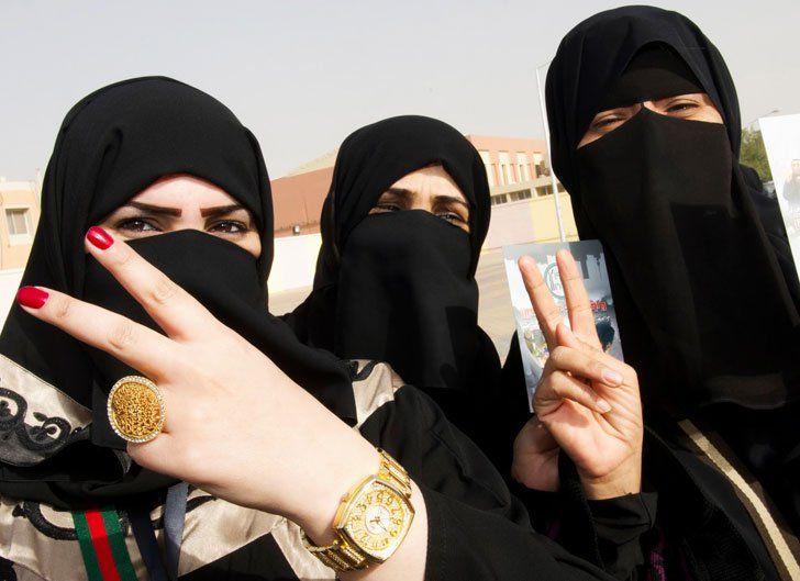 قانون جديد في السعودية يجبر رجال المملكة على تعدد الزوجات.. ومن لم يتزوج اكثر من امرأة هذا مصيره !