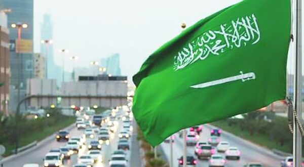 تشريع سعودي جديد بفرض رُبع مليون ر غرامة على كل من يتناول الأكل بهذه الطريقة بقصد او بدونه..!