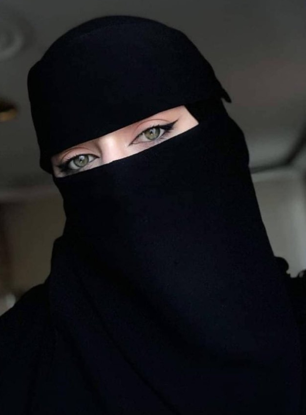صادم : عقوبة جديدة في السعودية لمن يتغزل بفتاة بأي عباره كانت ... تعرف عليها!
