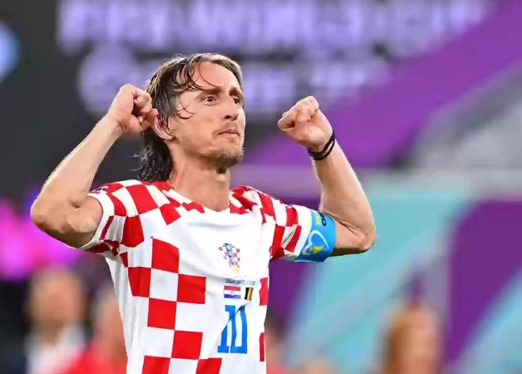 الكشف عن انضمام النجم مودريتش رسمياً في صفوف النصر السعودي 