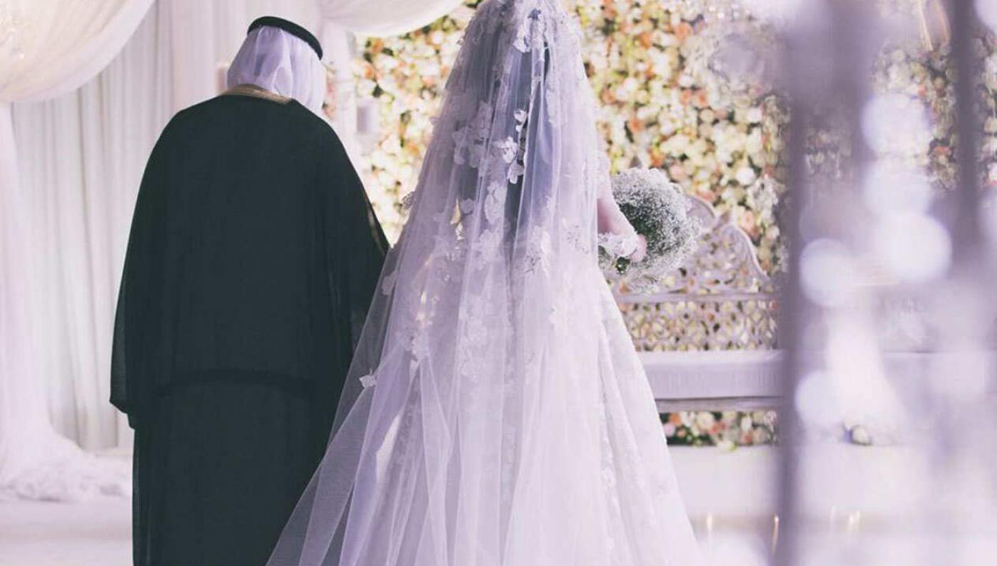في السعودية..شاب سعودي دفع مبلغاً كبيراً مهراً لابنة عمه .. وبعد يومين من الزواج كانت المفاجأة الصادمة